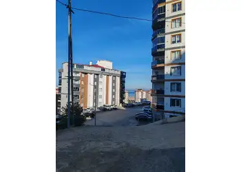 ALTIN EMLAK GİRESUN'DAN ÇITLAKKALE'DE VALİLİĞE YAKIN 110M2 SOBALI 3+1 KİRALIK DAİRE